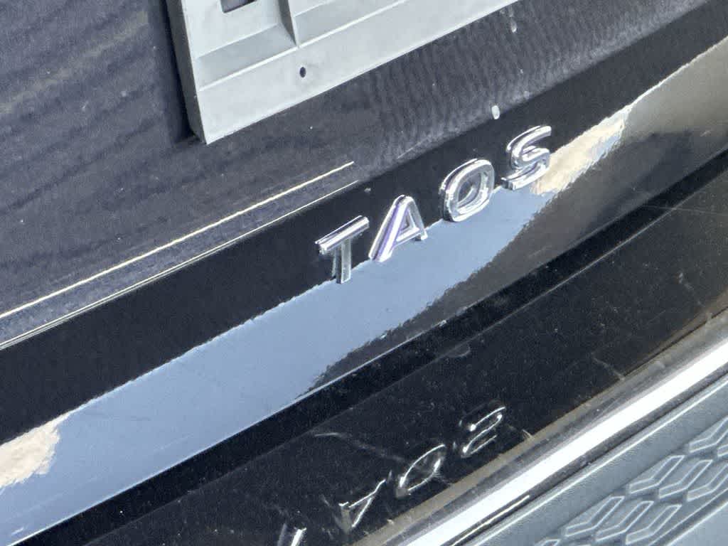 Thumbnail: 2024 Volkswagen Taos - 10