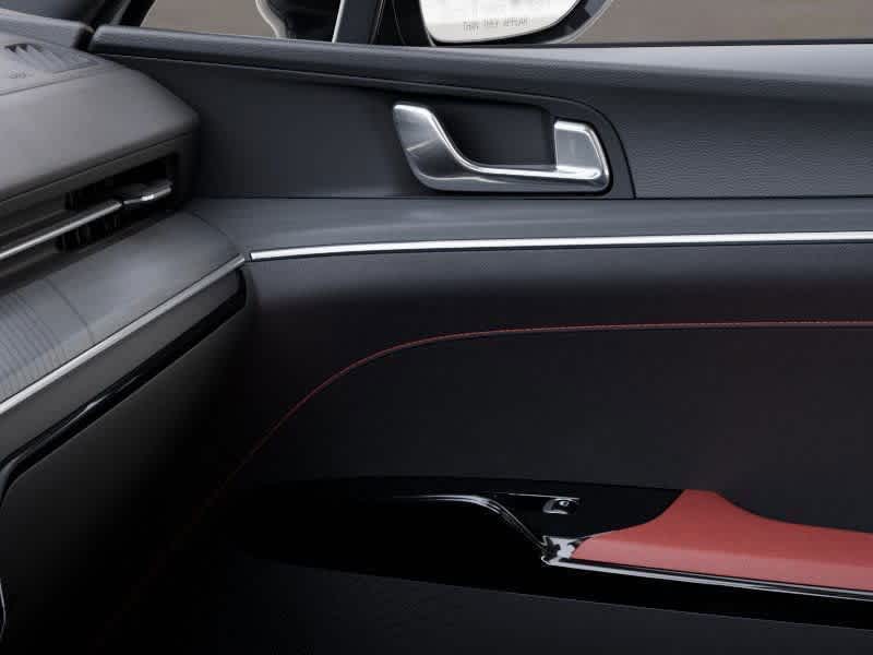 Thumbnail: 2025 Kia K5 - 25