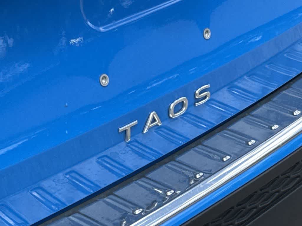 Thumbnail: 2025 Volkswagen Taos - 10