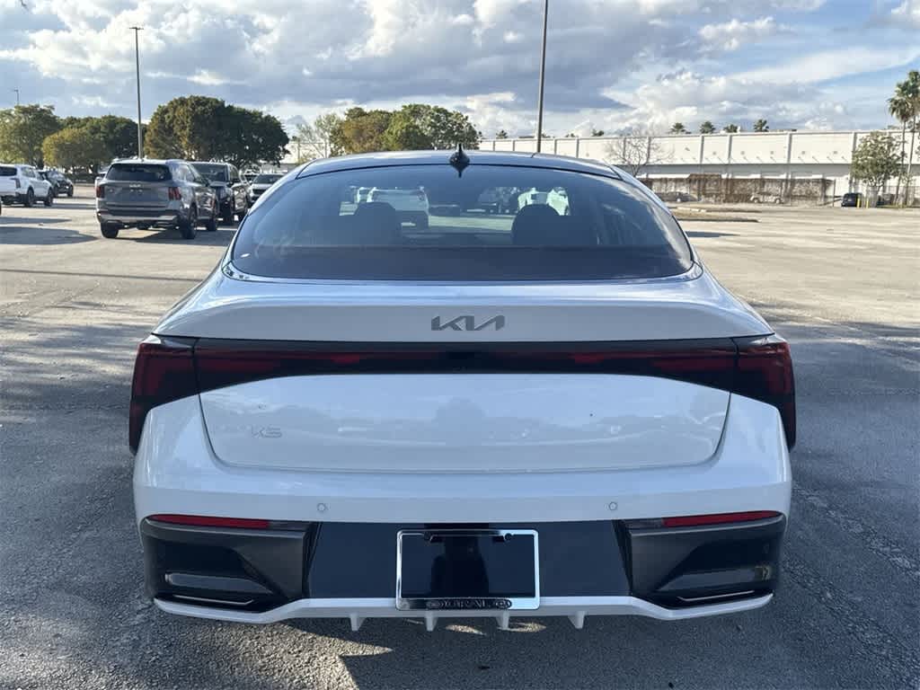 Thumbnail: 2025 Kia K5 - 13