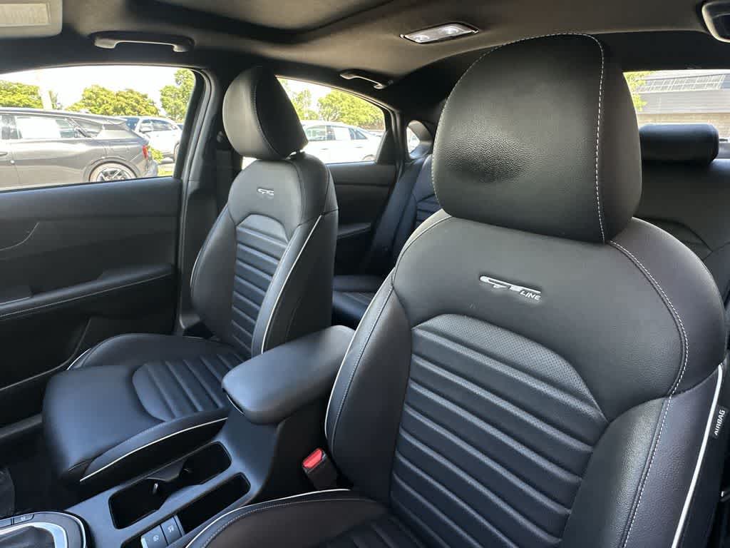 Thumbnail: 2023 Kia Forte - 14
