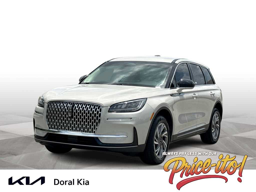 Thumbnail: 2023 Lincoln Corsair - 1