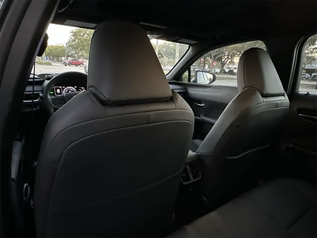 Thumbnail: 2023 Lexus UX - 23