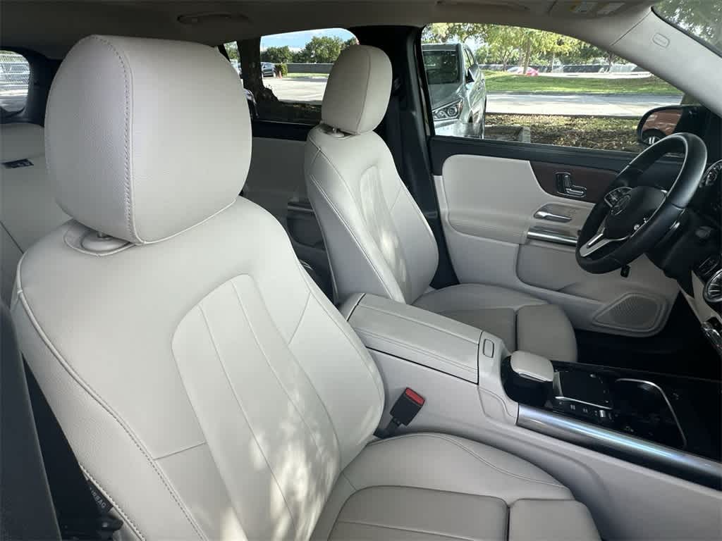 Thumbnail: 2023 Mercedes-Benz GLA - 27