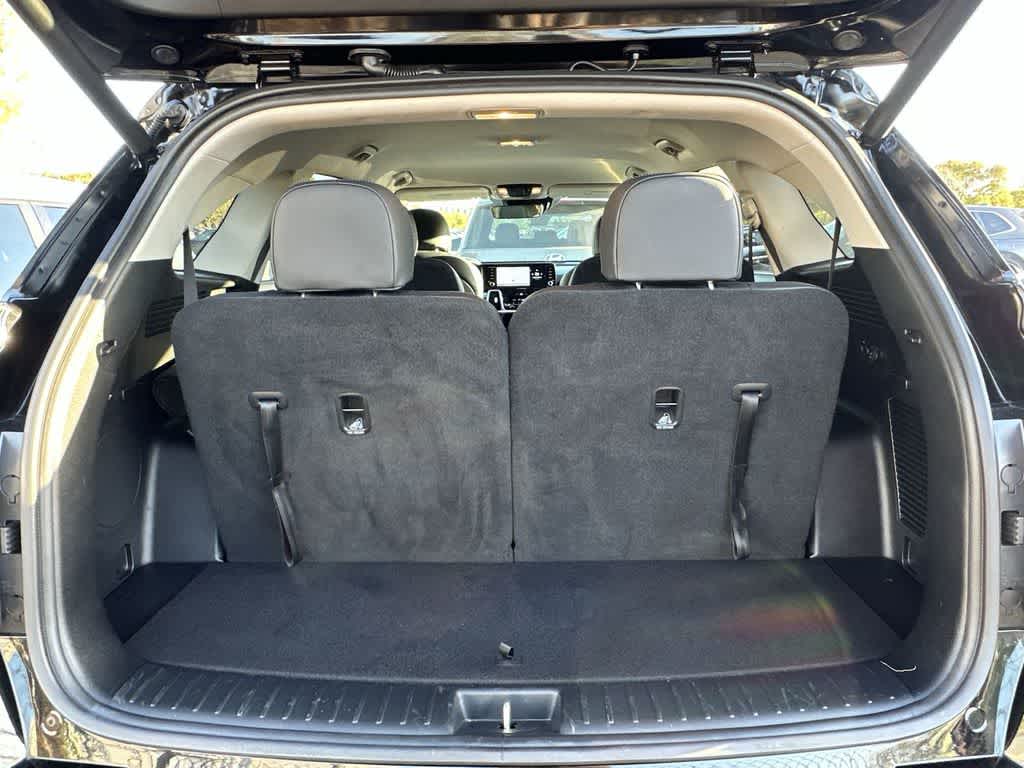 Thumbnail: 2023 Kia Sorento - 26