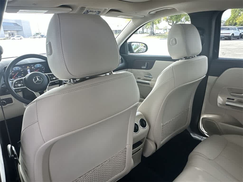 Thumbnail: 2023 Mercedes-Benz GLA - 23