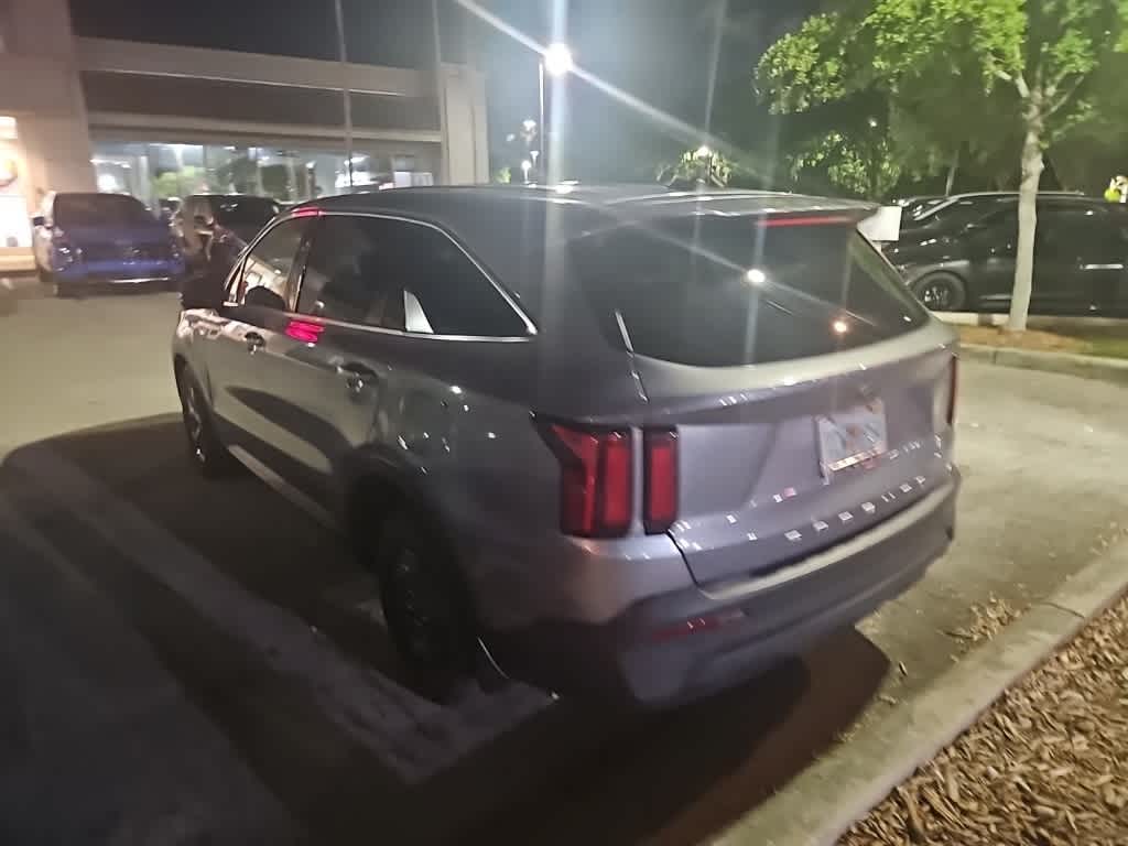Thumbnail: 2022 Kia Sorento - 12