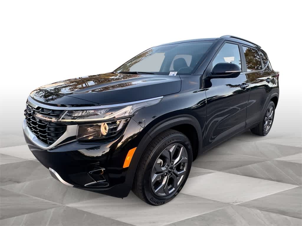 Thumbnail: 2024 Kia Seltos - 4