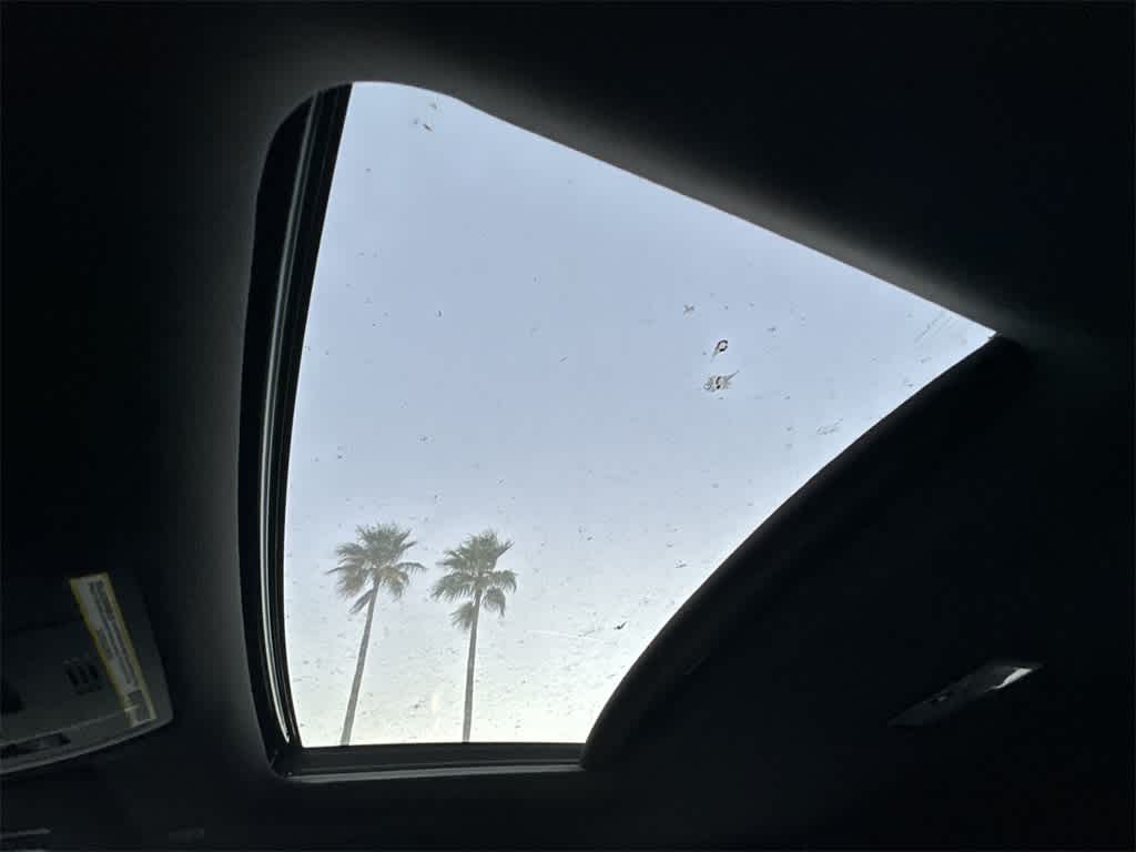 Thumbnail: 2023 Lexus UX - 17