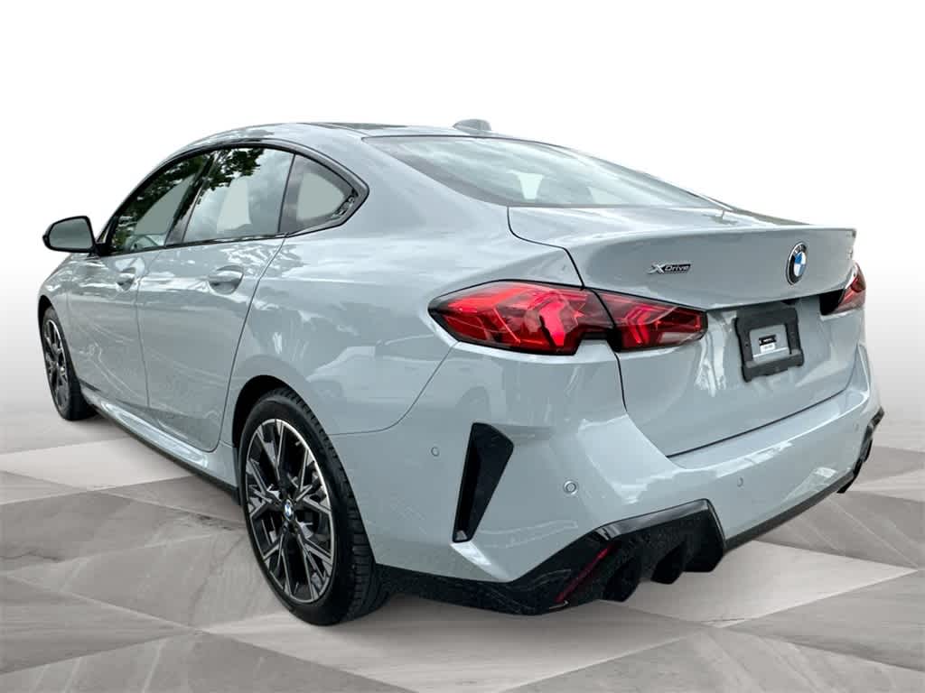 Thumbnail: 2025 BMW 2 Series - 6