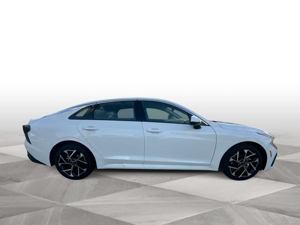 Thumbnail: 2026 Kia K5 - 9