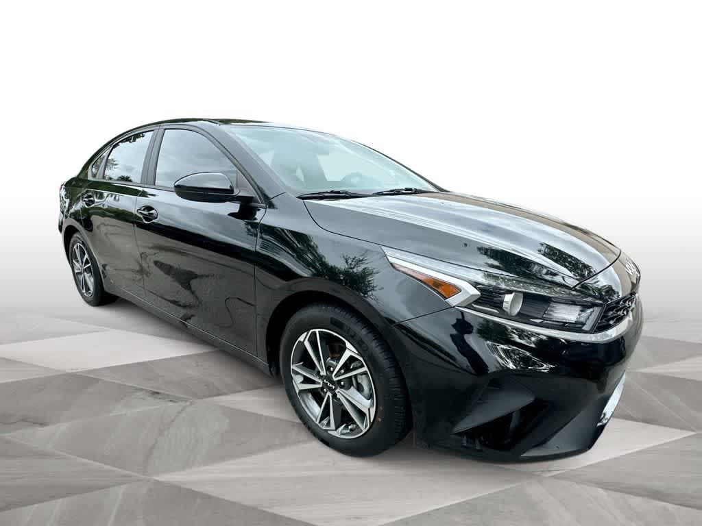 Thumbnail: 2023 Kia Forte - 2