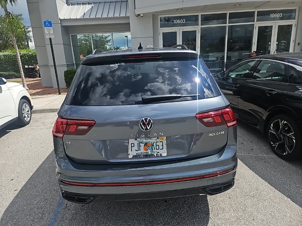 Thumbnail: 2022 Volkswagen Tiguan - 8