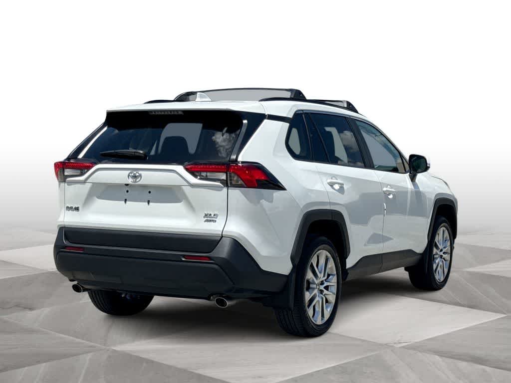 Thumbnail: 2025 Toyota RAV4 - 8