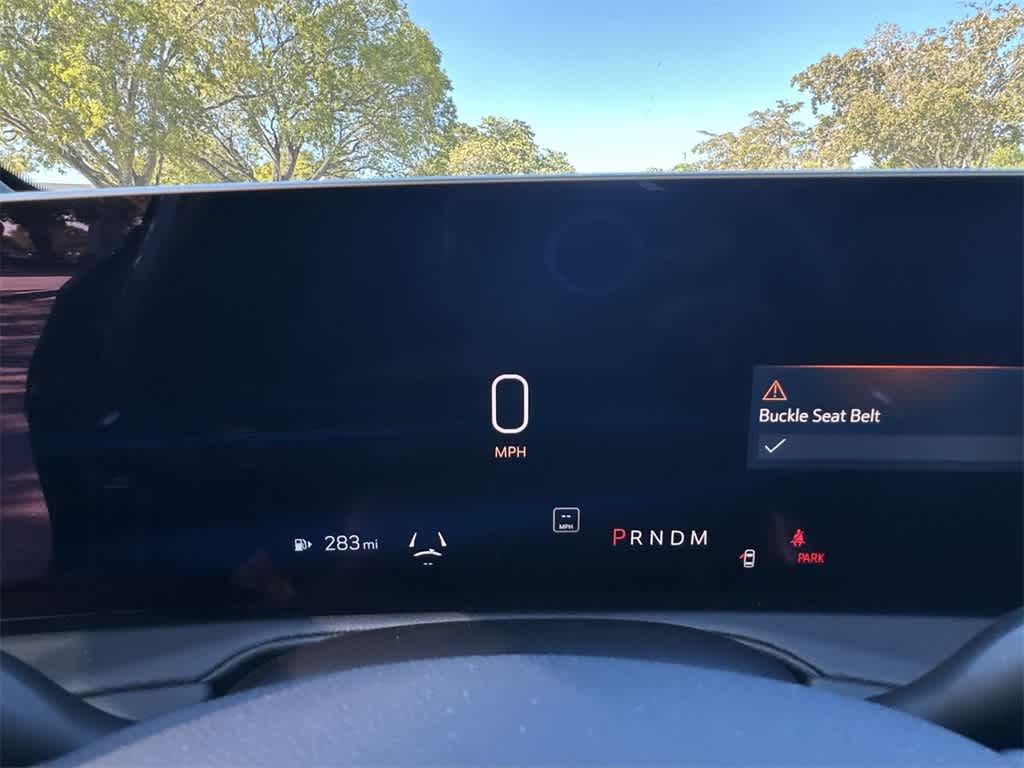 Thumbnail: 2025 Cadillac XT4 - 16