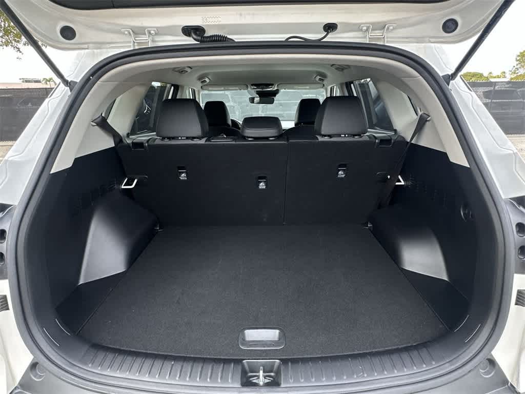 Thumbnail: 2023 Kia Seltos - 25