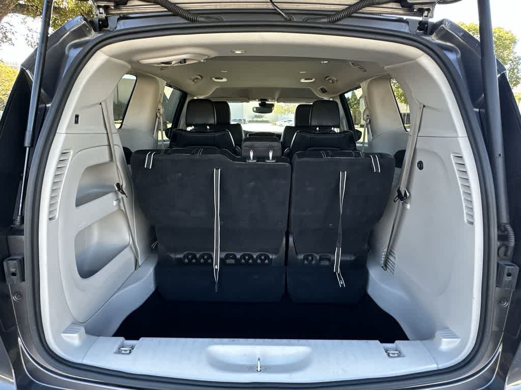 Thumbnail: 2023 Chrysler Pacifica - 25