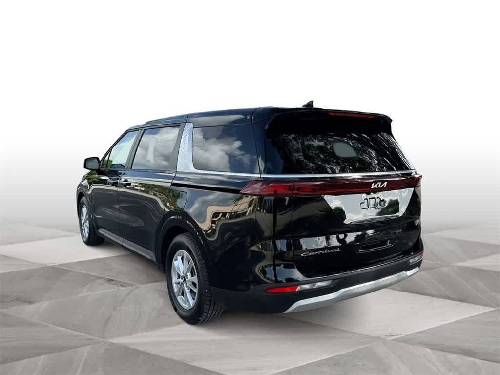 2022 Kia Carnival LXS 6