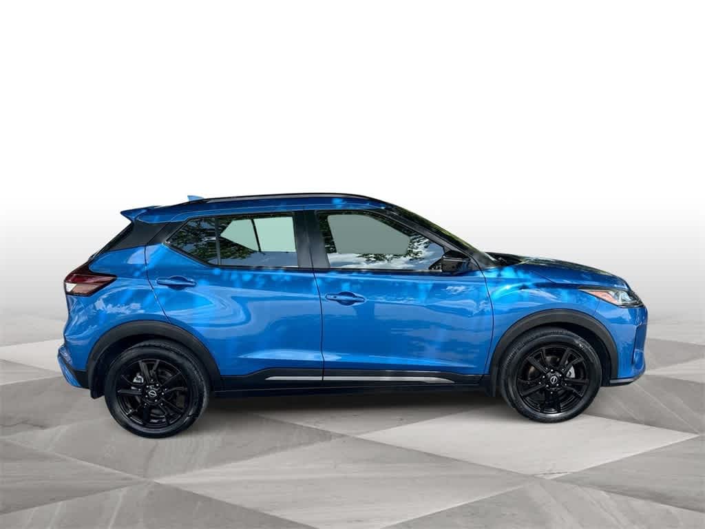 Thumbnail: 2023 Nissan Kicks - 9