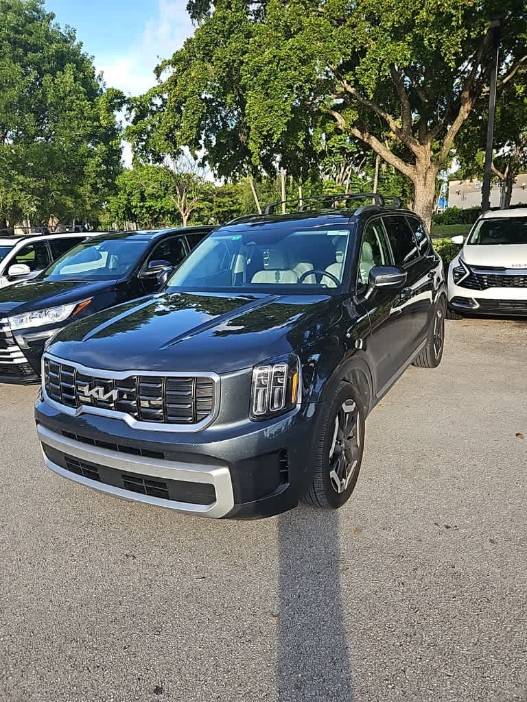 Thumbnail: 2024 Kia Telluride - 3