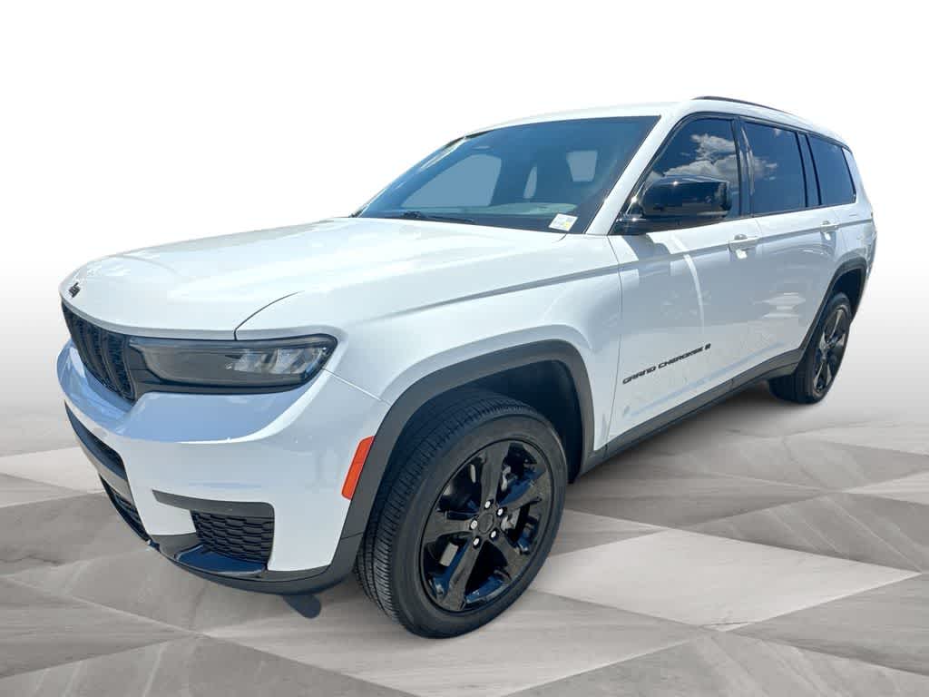 Thumbnail: 2024 Jeep Grand Cherokee L - 4