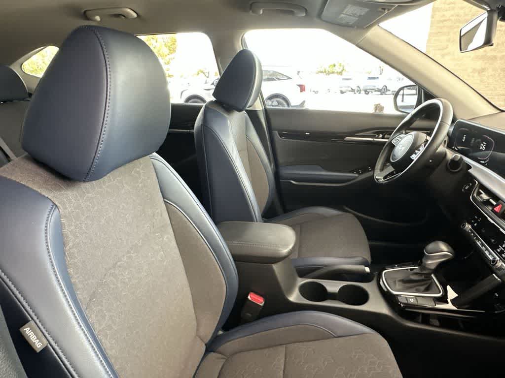 Thumbnail: 2025 Kia Seltos - 27