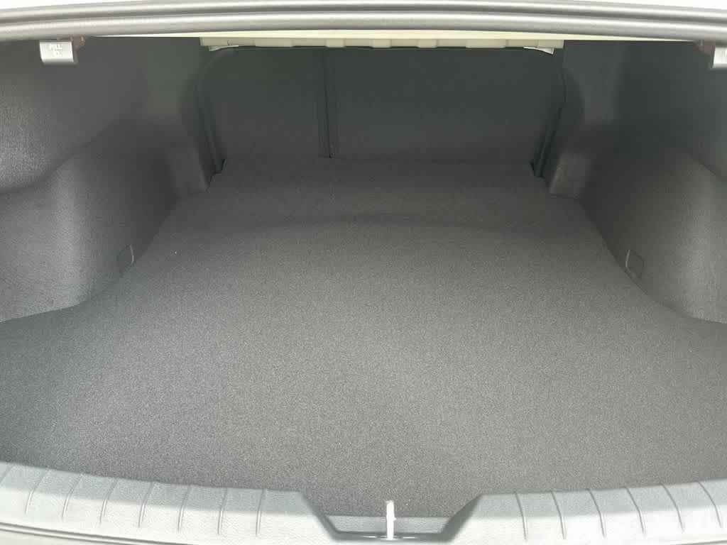 Thumbnail: 2026 Kia K5 - 25