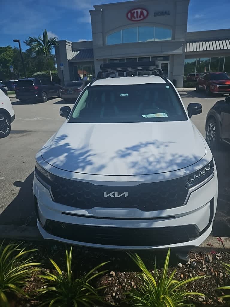 Thumbnail: 2022 Kia Sorento - 2