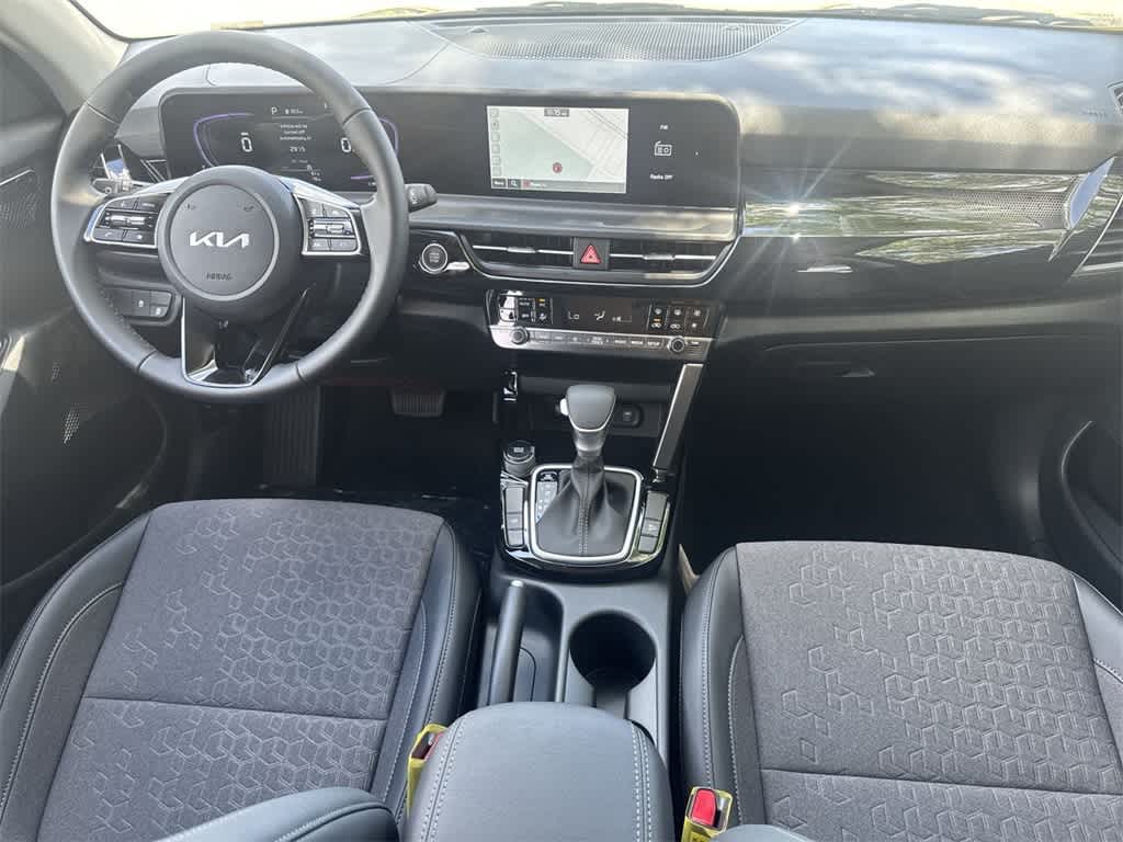 2025 Kia Seltos S 24