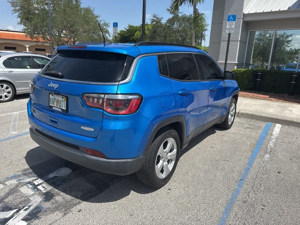 Thumbnail: 2019 Jeep Compass - 3