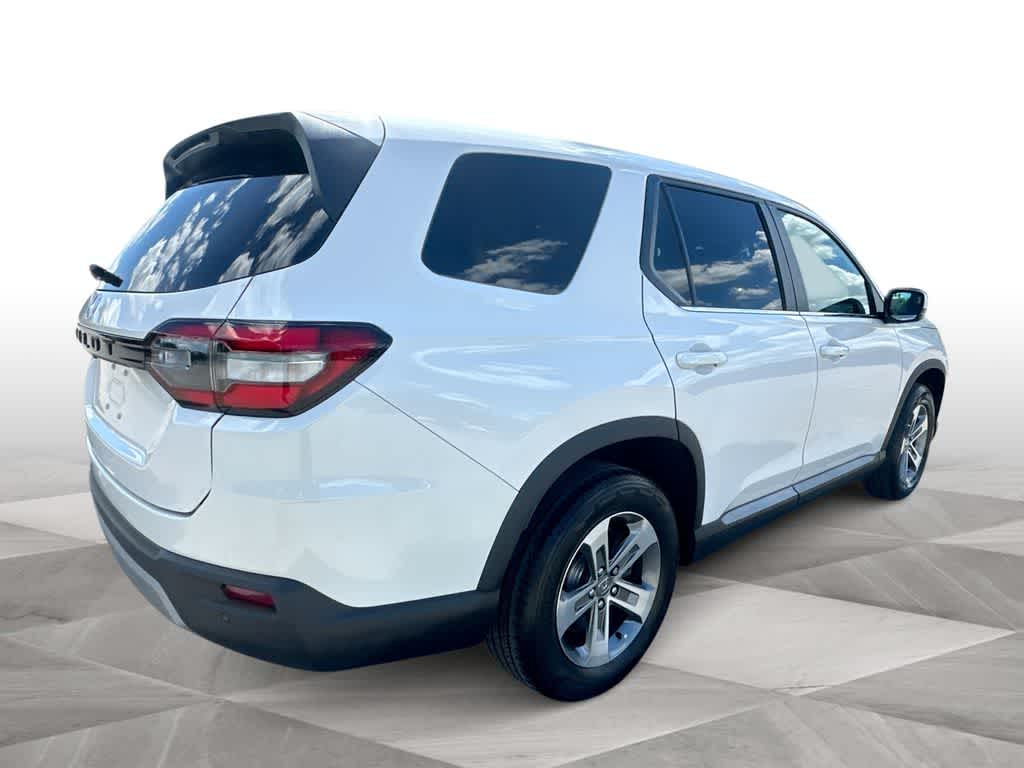 Thumbnail: 2023 Honda Pilot - 8