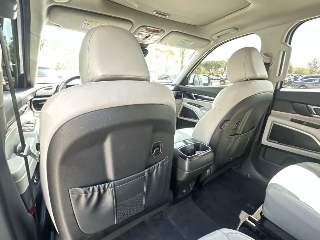 Thumbnail: 2024 Kia Telluride - 23