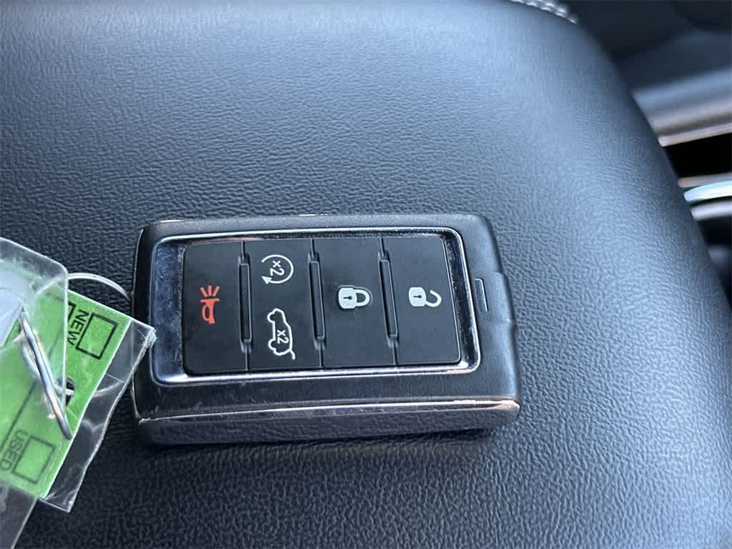 Thumbnail: 2023 Jeep Grand Cherokee L - 28