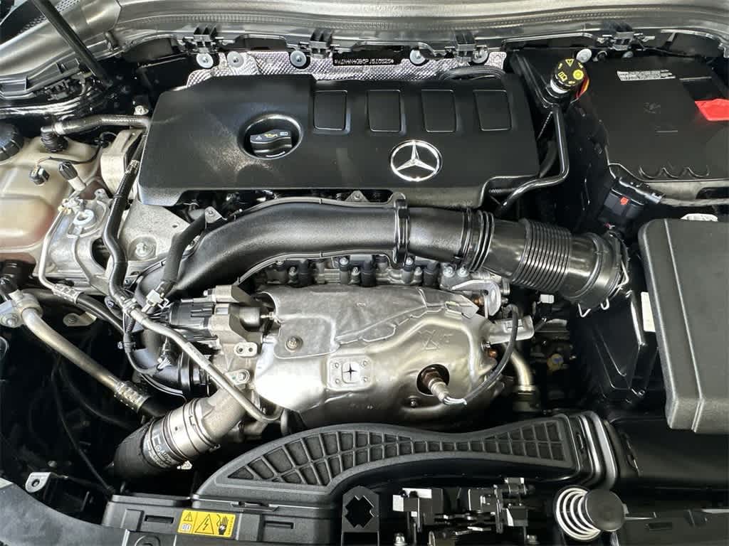 Thumbnail: 2023 Mercedes-Benz GLA - 12