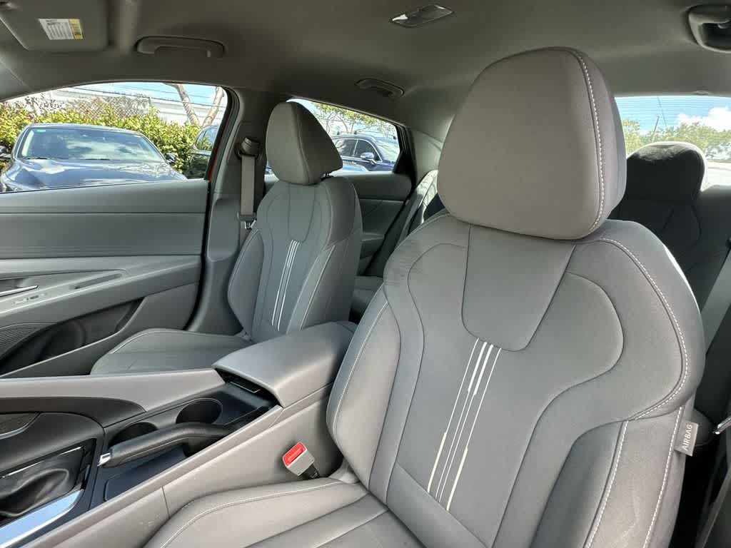 Thumbnail: 2024 Hyundai Elantra - 14