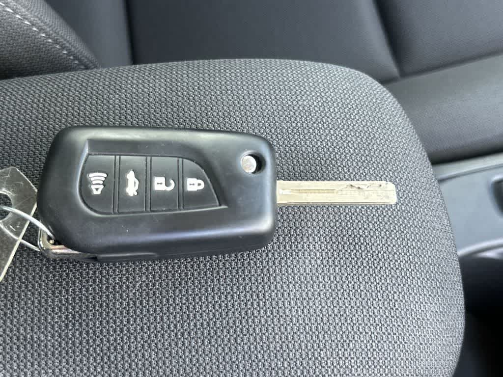 Thumbnail: 2023 Toyota Corolla - 28