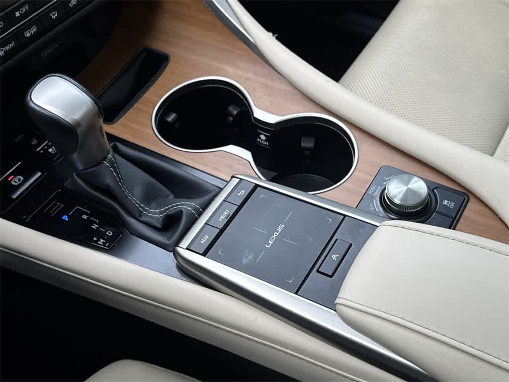 Thumbnail: 2022 Lexus RX - 20