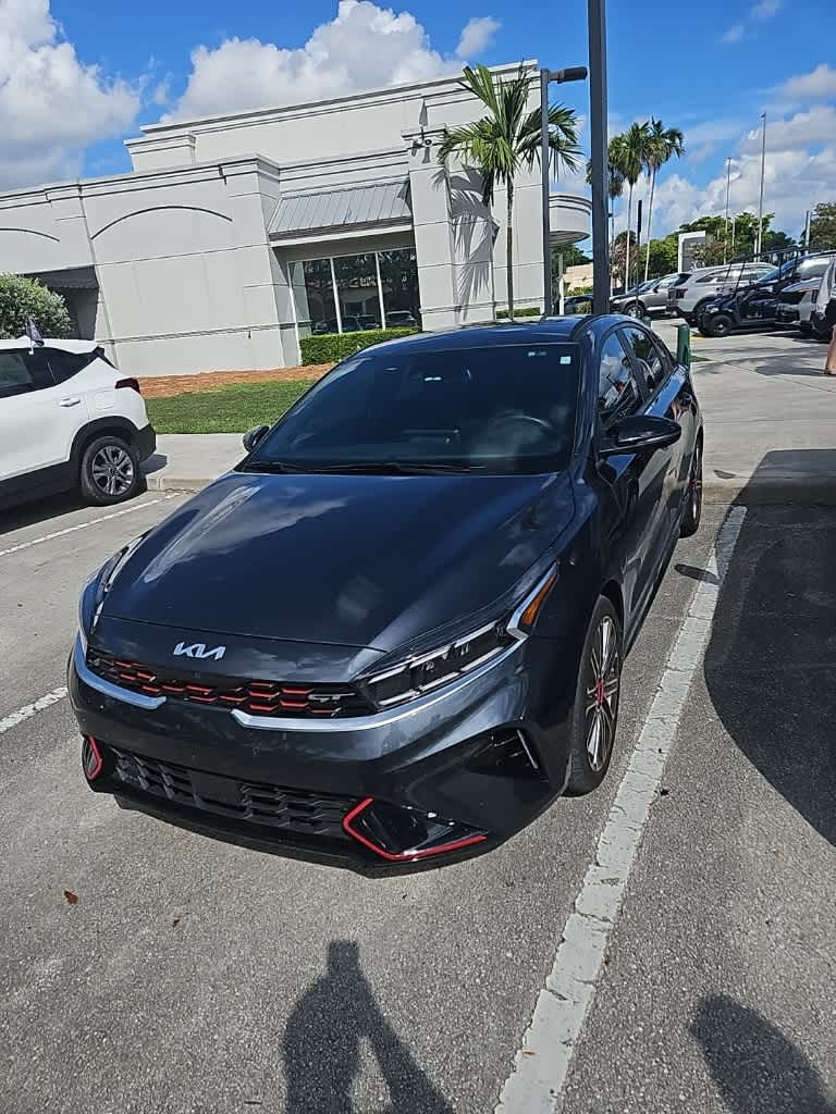 Thumbnail: 2023 Kia Forte - 4