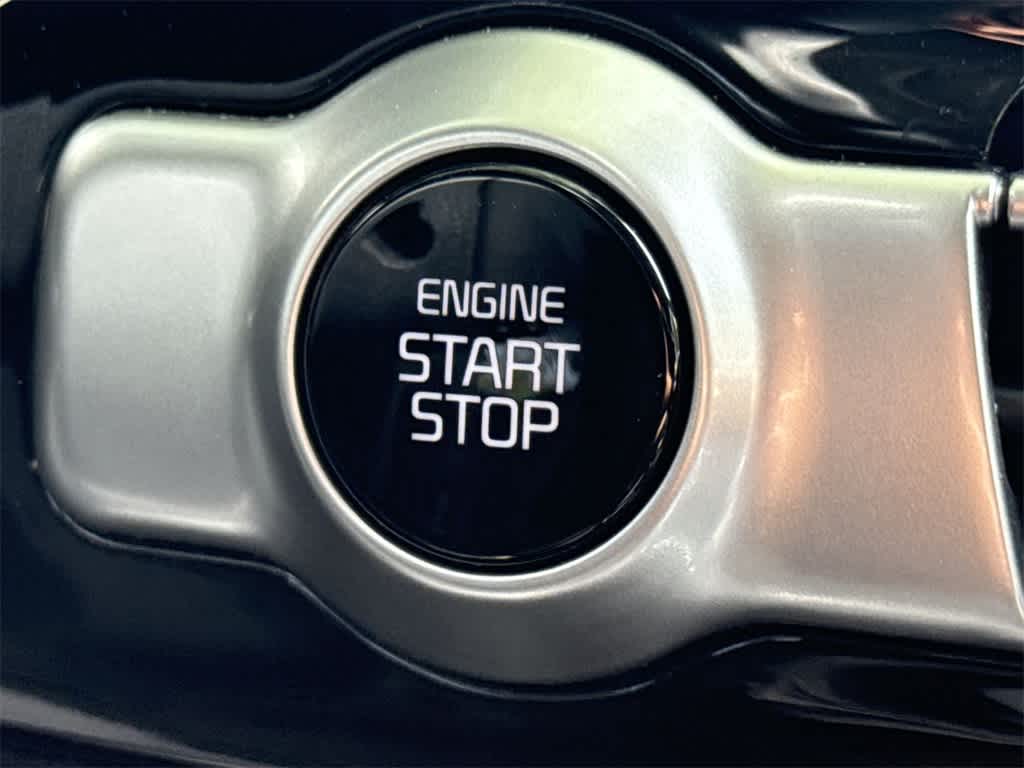 2023 Kia Seltos S 28
