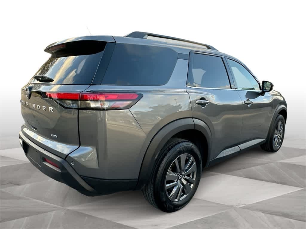 Thumbnail: 2025 Nissan Pathfinder - 8