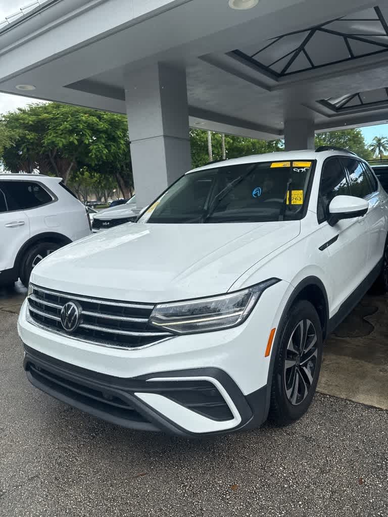 Thumbnail: 2023 Volkswagen Tiguan - 19