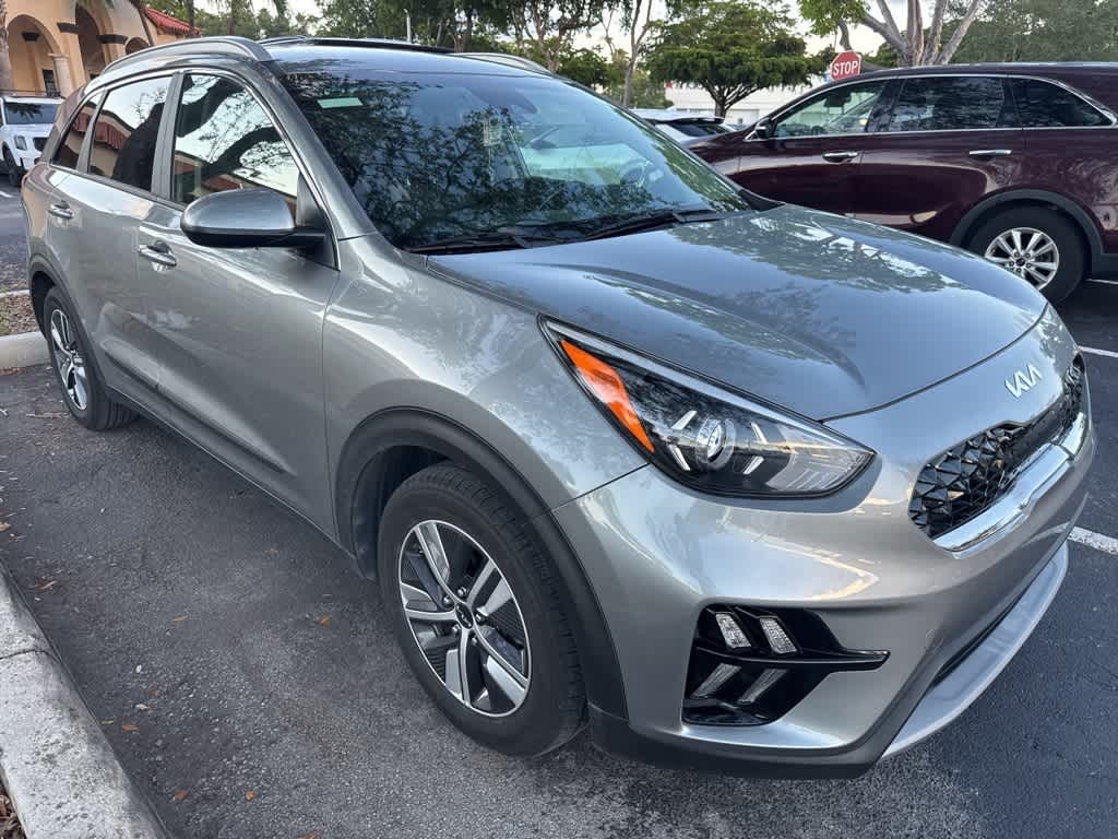 Thumbnail: 2022 Kia Niro - 5