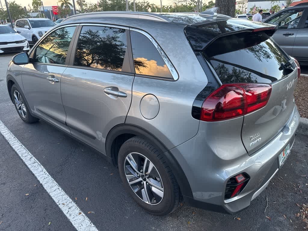 Thumbnail: 2022 Kia Niro - 2
