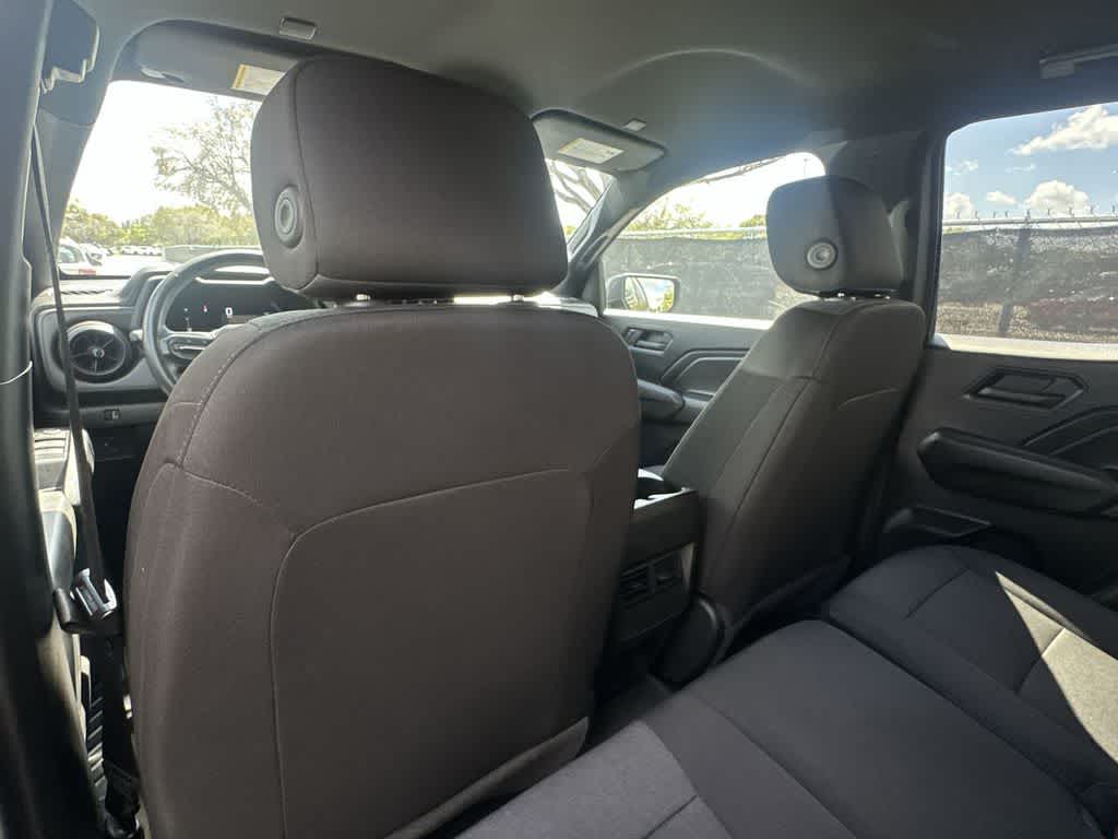 Thumbnail: 2023 Chevrolet Colorado - 23