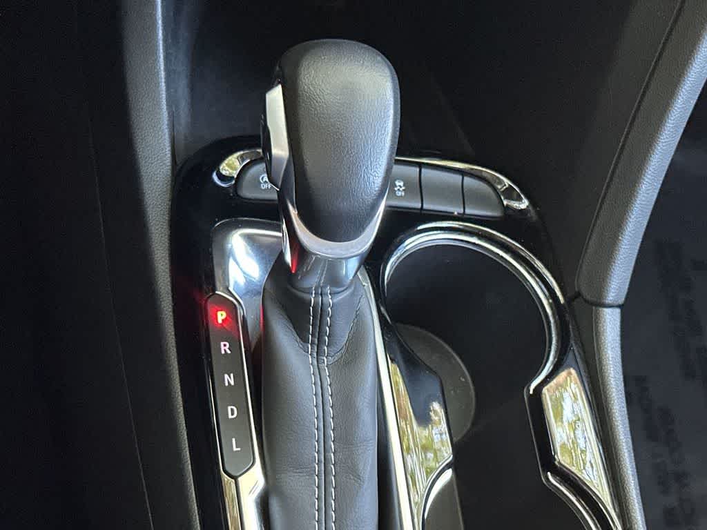 Thumbnail: 2023 Buick Encore GX - 21