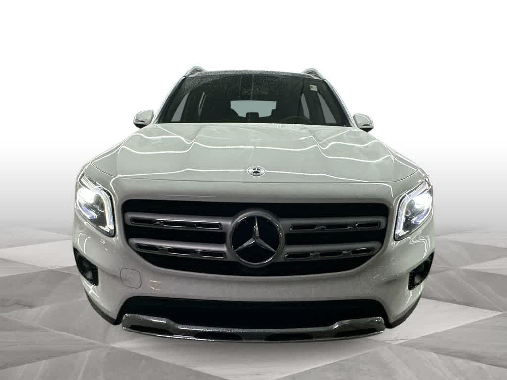 Thumbnail: 2023 Mercedes-Benz GLB - 3