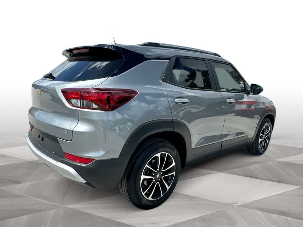Thumbnail: 2025 Chevrolet TrailBlazer - 8