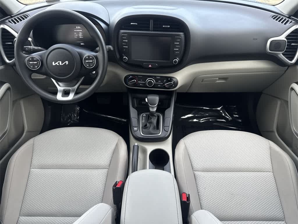 2023 Kia Soul LX 24