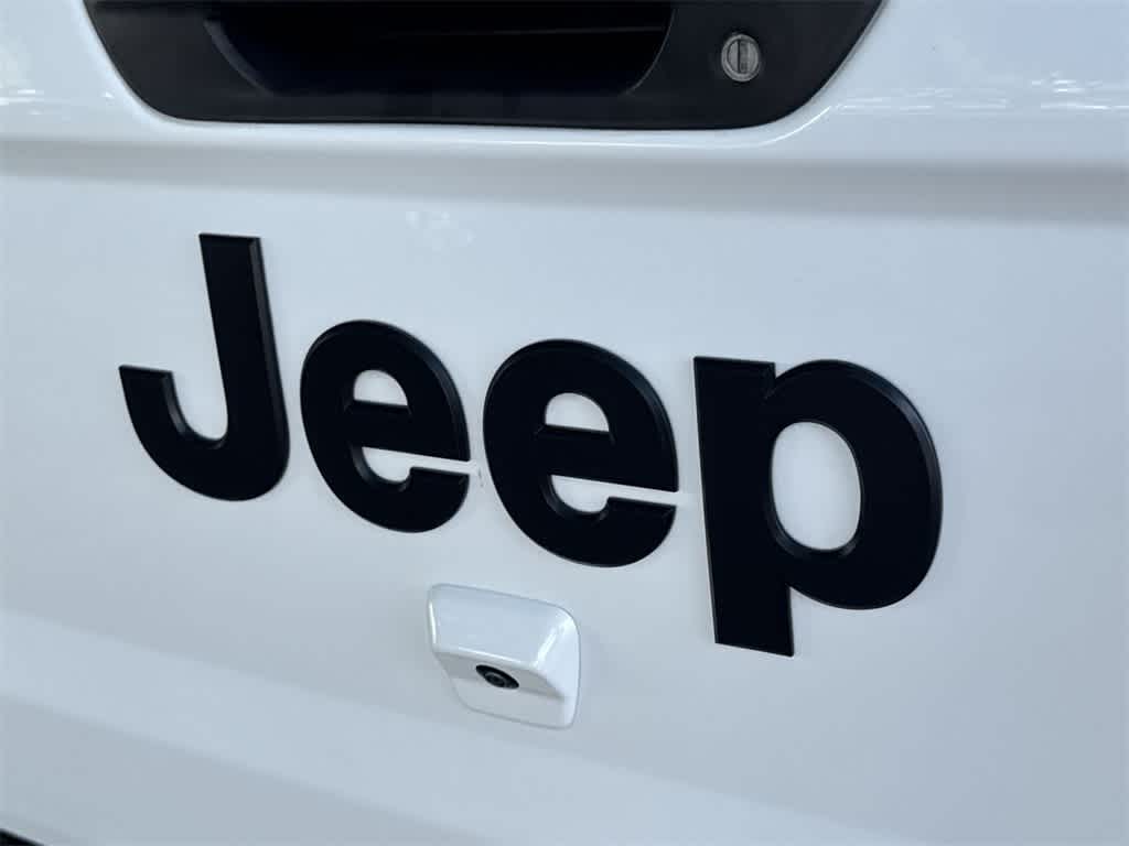 Thumbnail: 2022 Jeep Gladiator - 10