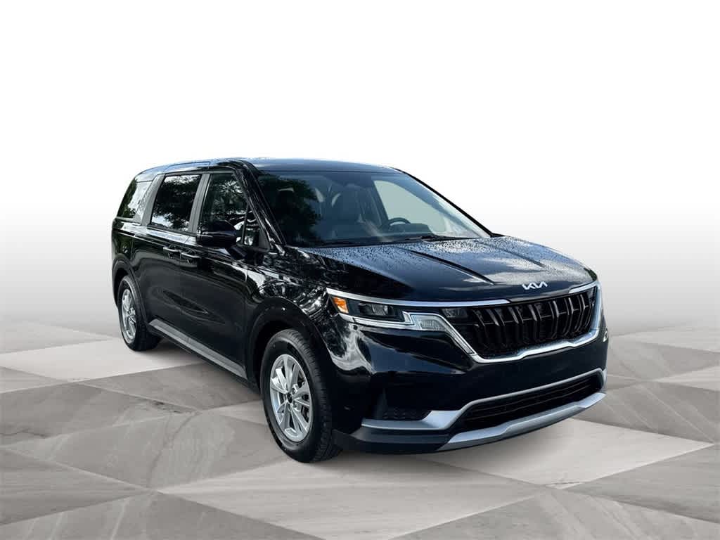 2022 Kia Carnival LXS 2